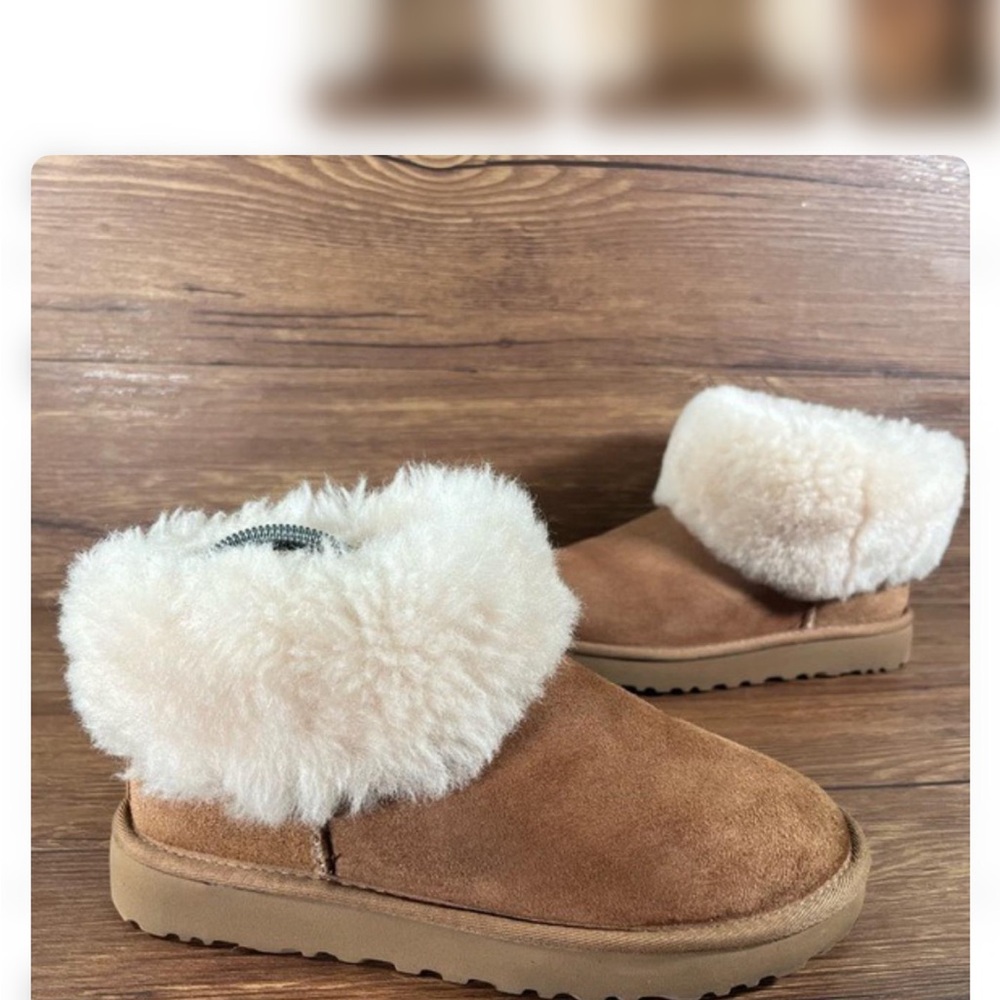 Cozy Tan Suede Boots with Cream Fur Lining
